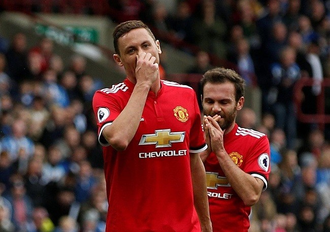 九游体育-荷甲赛程吃紧，曼联赛后止住颓势，管理层满意，阵容厚度经受考验(荷甲赛程赛果)